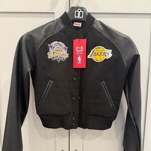 NWT LA Lakers Black Varsity Bomber Jacket 💜